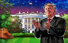 迷因币(Memecoin)玩家在美国国会附近竖立12英尺高金色特朗普比特币(BTC)雕像