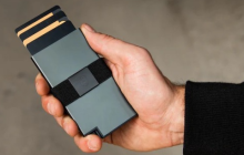 YZi Labs takes action, two bets in seven years, is a hardware wallet still a good business?