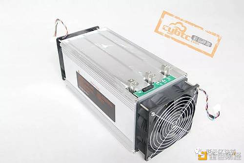 神马M20S-68T配置的电源型号为P20-12-3350-V1的新电源，提供12v 265A和12V 12A直流输出，标称最高功率为3350W