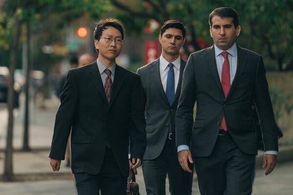 Sam Bankman-Fried's Closest Friends Become His Foes in Courtroom Clash -  The New York Times