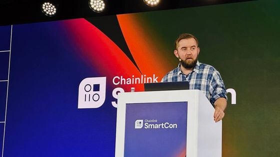 Chainlink's Sergey Nazarov presents at SmartCon in Hong Kong on Wednesday. (Chainlink)