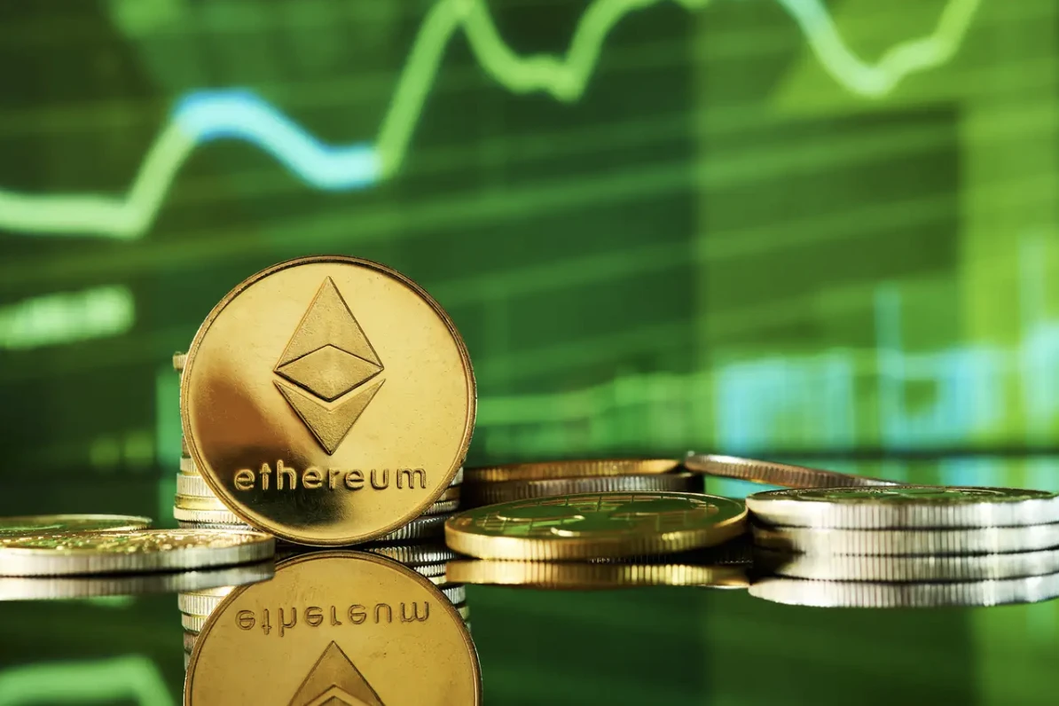 ETH breaks through the 3000 mark, BTC hits a new high, will the altcoin season come this time?