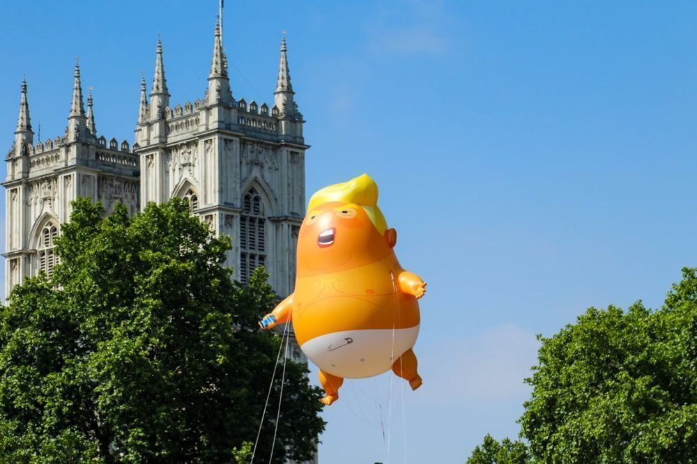 Trump Issues Currency Again: A Cold Reflection on a One-Day Wealth Surge of 6 Billion Dollars