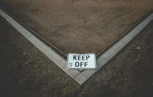 DAT 的困境：如何在熊市中维持当前策略