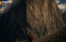 抵抗之墙：Cryptoquant警告比特币需求减弱，价格逼近关键支撑位