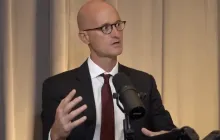 前国际足球联合会经济学家声称比特币已被 relegated 到边缘。