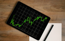 Bridgewater 2025 Strategic Shift: Gold "Long-term Believers" Liquidate, Reassessing Risk Appetite Under the "Macro Turning Point"?