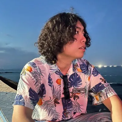 Julian (Jiayuan) Zhang
